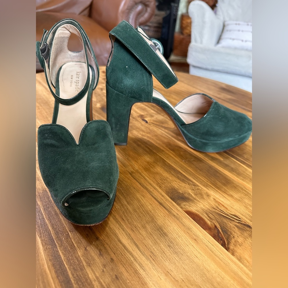 Kate Spade Perry platform pumps, size 8